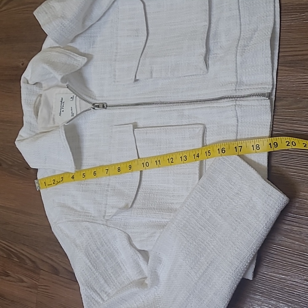Abercrombie &‎ Fitch Women's Cream Textured Blazer NEW NO TAG. - Picture 4 of 16